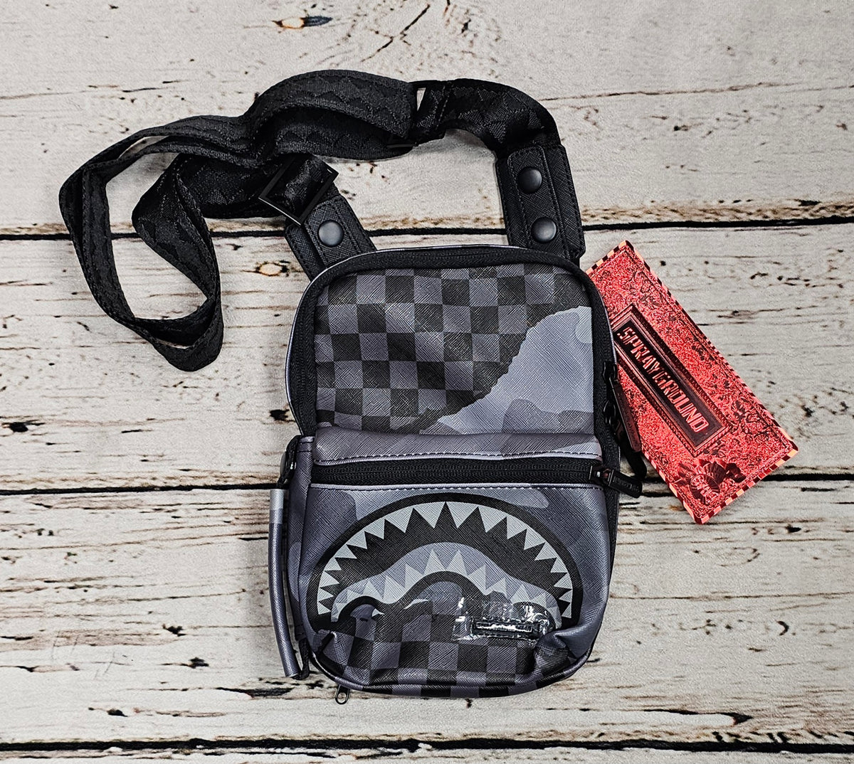 【Sprayground】海外限定品 Flock 3am ショルダーバッグ FLOCK 3AM – Sprayground