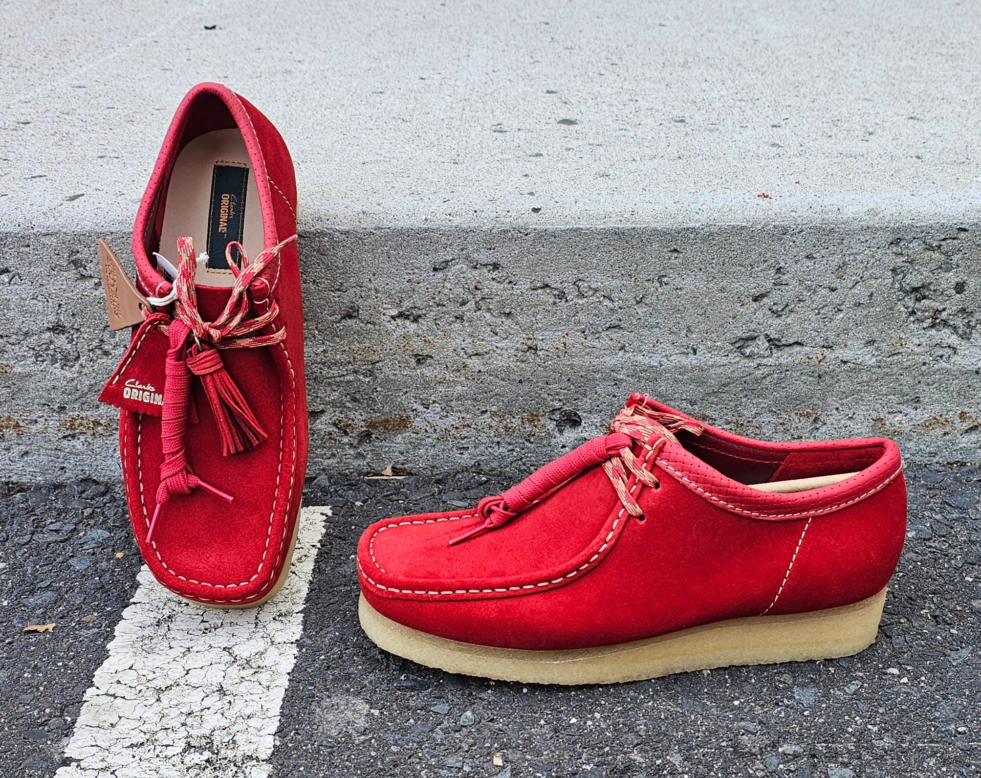 NEW CLARKS ORIGINAL WALLABEE VCY LOW LIMITED EDITION VARSITY