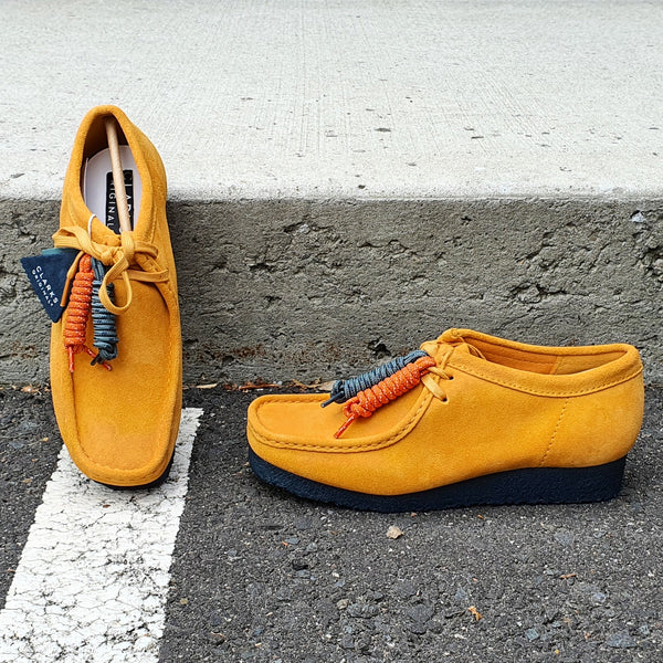 Clarks Boot, Yellow Suede – Jeanius Closet